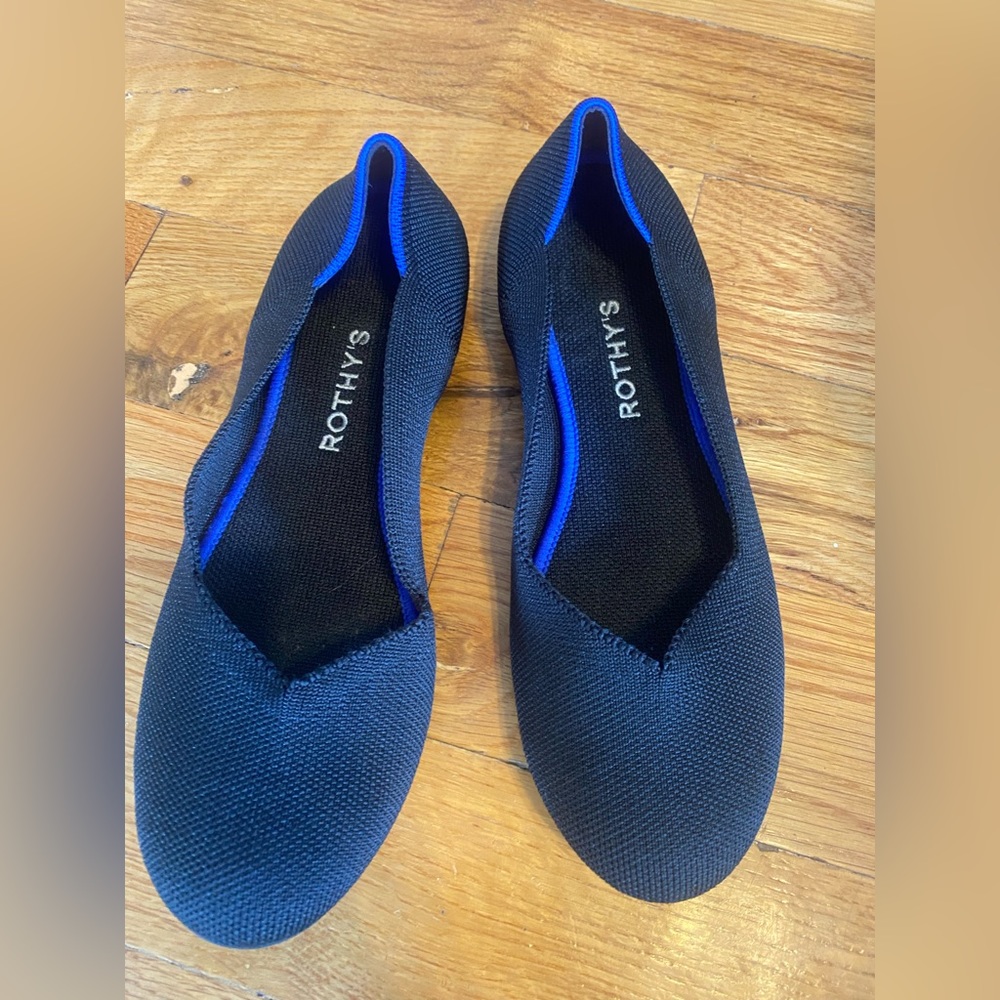 Rothy’s Size 8.5 “The Flat”  Solid Black Round Toe Slip on Ballet Comfort Shoe